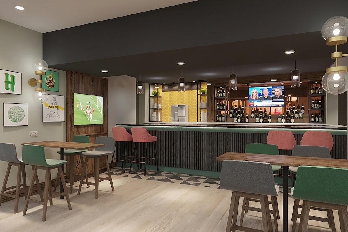 The bar at Holiday Inn Ashford.